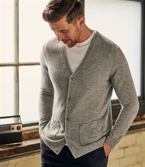 Graue adidas Pullover & Strickjacken für Herren 